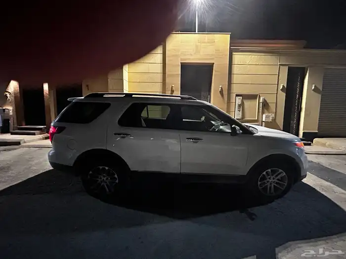 فورد اكسبلورر موديل 2012 10