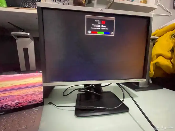 شاشات كومبيوتر موجود كميه 7