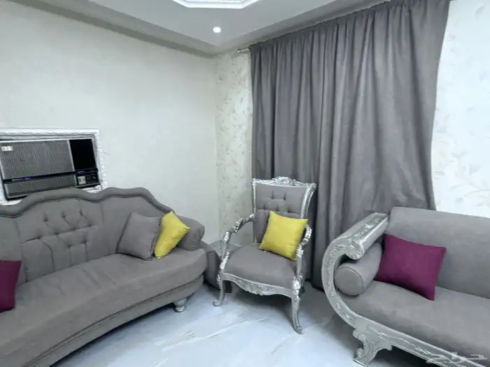 كنب مستعمل نظيف وستاير للبيع 6