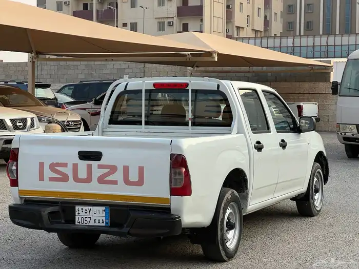 ايسوزو ديماكس موديل 2007 12