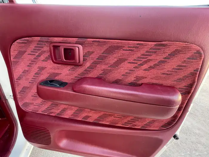 تويوتا - هايلوكس-2001-GLX-غمارتين- بنزين- قير عادي 24