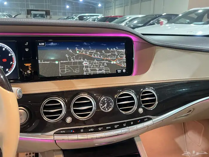 مرسيدس s400 مخزنه عداد 77 الف جفالي 4 ازارير وكاله 34