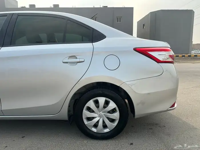 للبيع يارس 2015 6