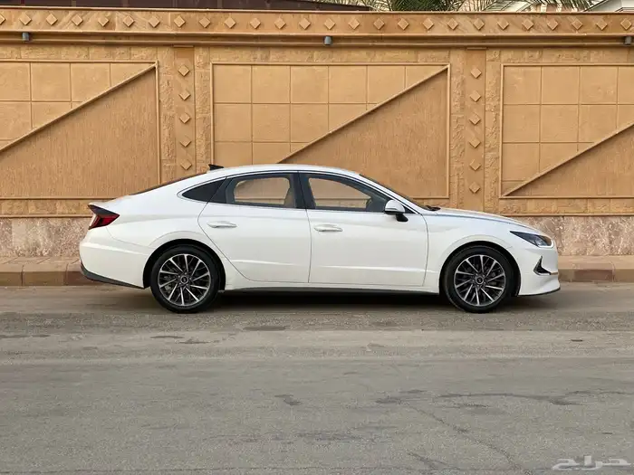 هونداي سوناتا 2020 فل كامل نظيف للبيع بطاقة جمركية 5