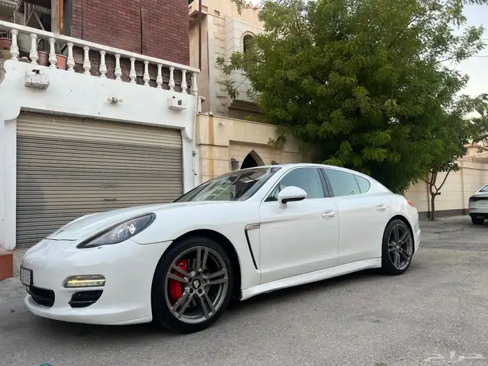 بورش باناميرا s 2010 4