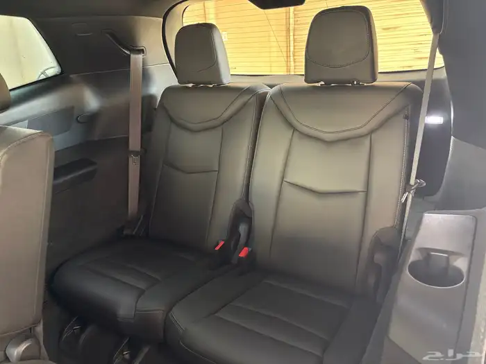 كاديلاك Sport فل الفل مواصفات نادره (ممشى قليل) 19