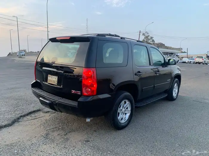 جي ام سي يوكون 2012 دبل 18