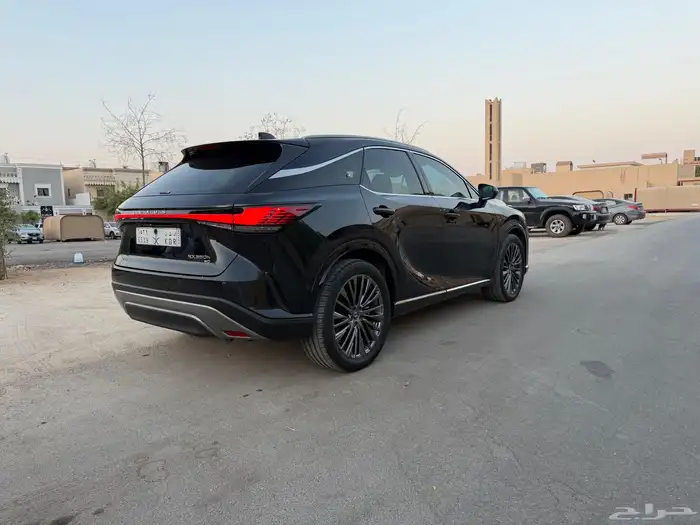 لكزس RX350 BH 2023 3