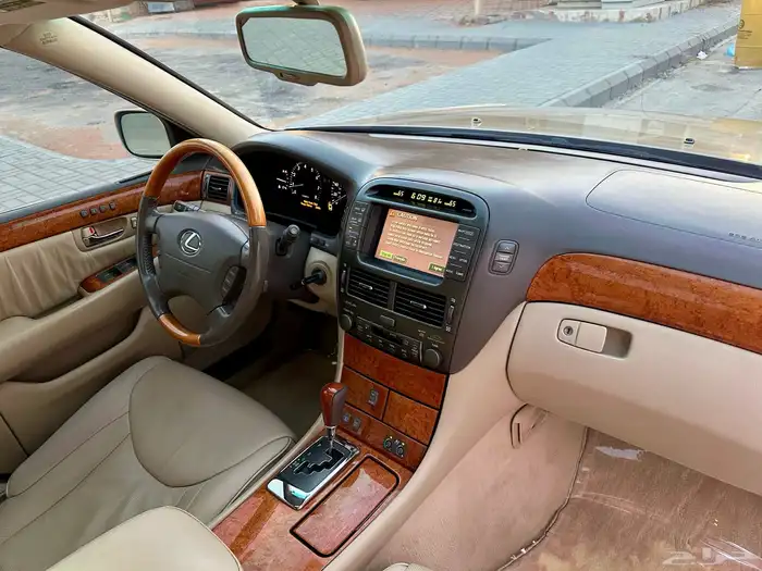 لكزس LS430 2004 مخزن نظيف جدا 30