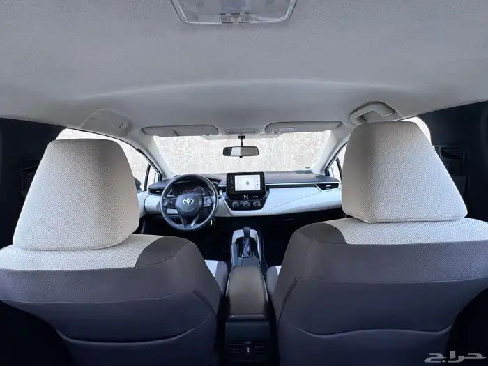 تويوتا كورولا XLE 2022 17