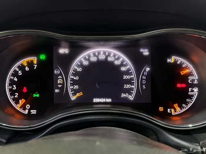 جراند شيروكي ليمتد 2014 (( بحالة ممتازة )) 15