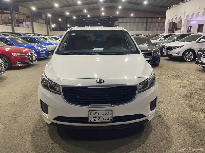 كيا كارنيفال 2016 1