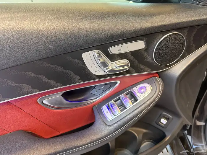 مرسيدس GLC300 2021 16