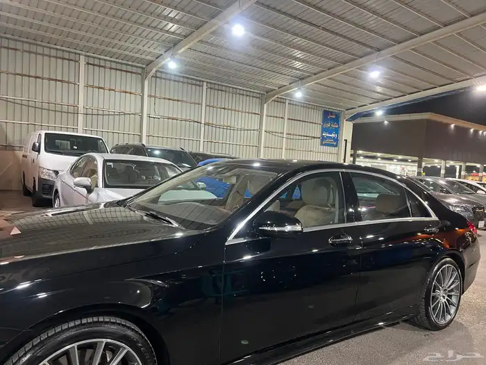 مرسيدس s400 مخزنه عداد 77 الف جفالي 4 ازارير وكاله 4