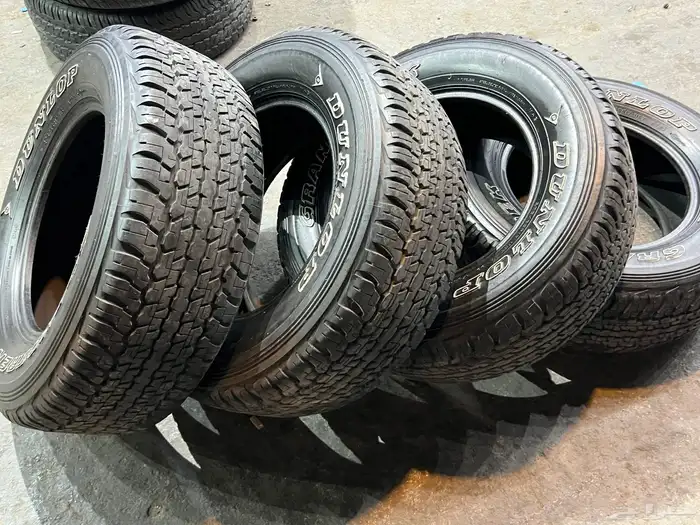 كفرات دنلوب مقاس 275 65 17 تاريخ 2022 نضيفه بالمره اصلي 20