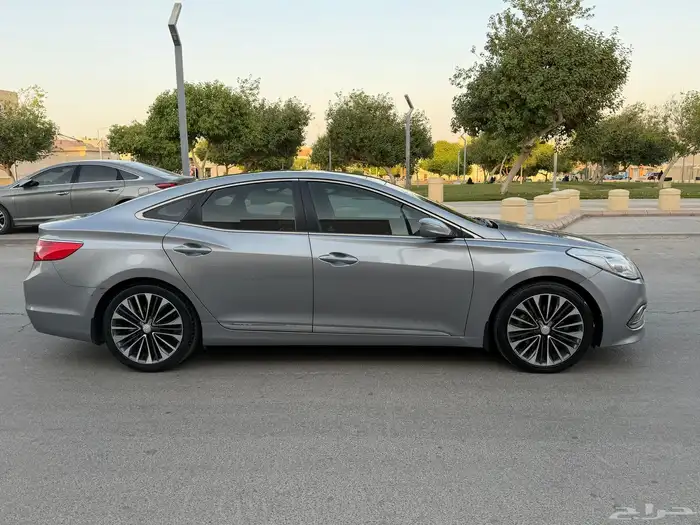 هونداي ازيرا 2016 ماشي 155 الف 6