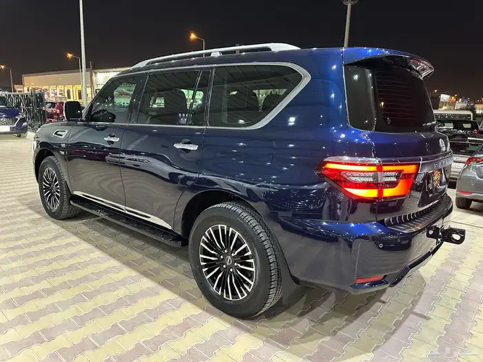 نيسان باترول بلاتينيوم موديل 2024 فل كامل 8 سلندر 30