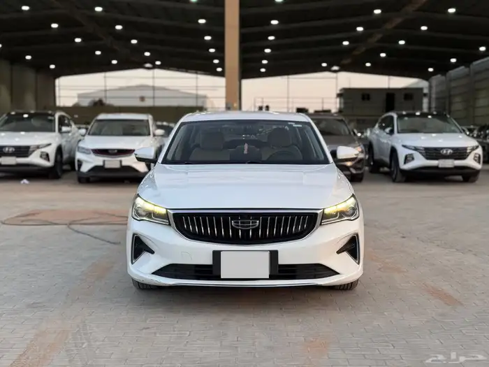 جيلي امجراند 2024 ابيض 2