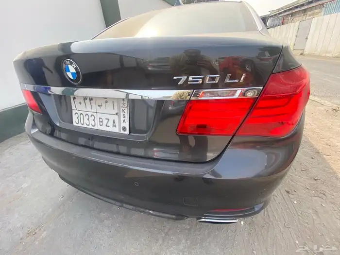 BMW 750 2009 22