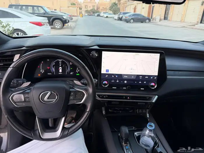 لكزس RX350 BH 2023 14