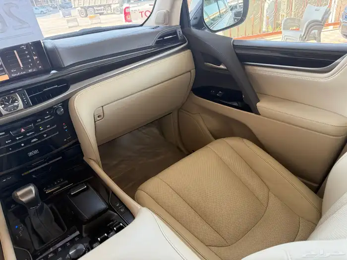 لكزس LX5.7 سعودي موديل 2021 19