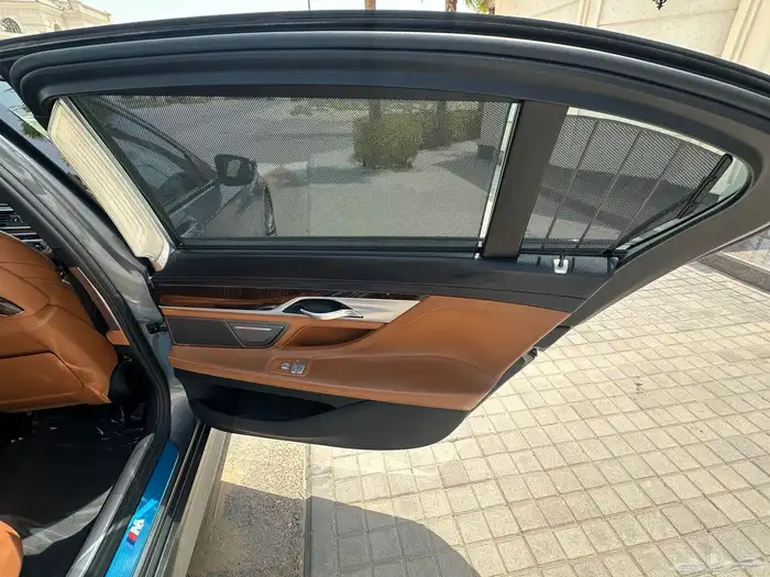 بي ام دبليو Li 740 2018 سعودي الناغي للسيارات 17