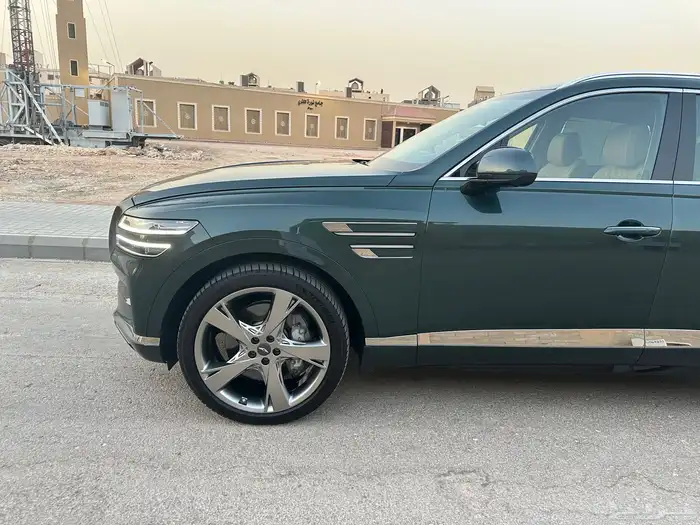 للبيع جينيسس GV80 شبه اصفار مخزن بحالة الوكالة 33