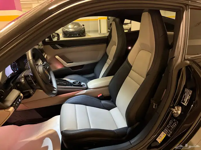 Porsche 911 Carrera 2025 - جديده 21