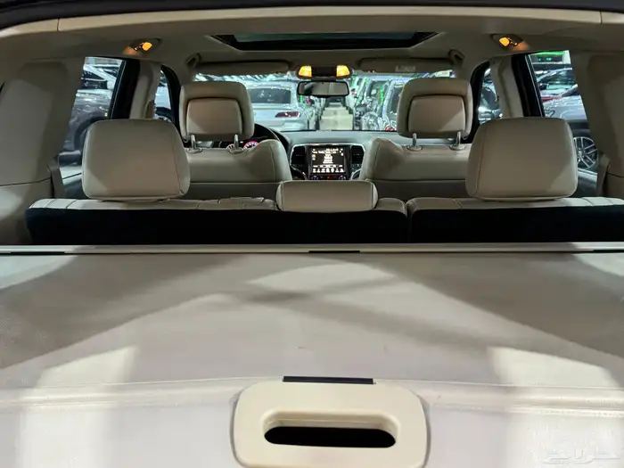 جراند شيروكي ليمتد 2014 (( بحالة ممتازة )) 27