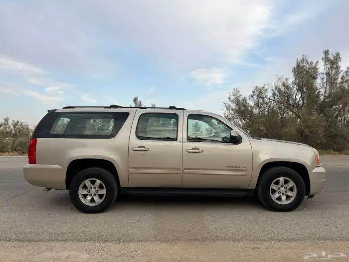 جمس وارد الجميح دبل   GMC 2013 XL 4