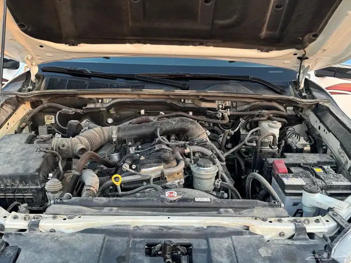 هايلوكس 2024 14