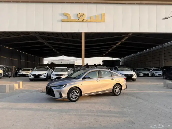 تويوتا يارس 2023 تيتانيوم 0