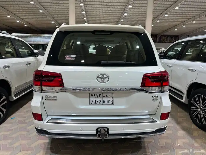 لاندكروزر 2019 GXR تورنق 4