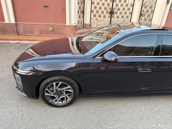 هونداي ازيرا كلاسيك 2025 سعودي شبه جديد 14