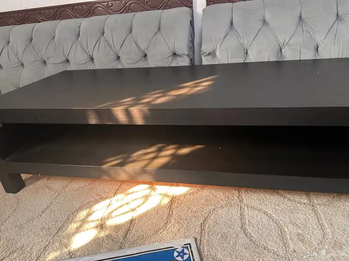 طاواله تلفزون شبه جديد من ايكا 0