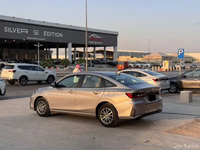 تويوتا يارس 2023 تيتانيوم 7