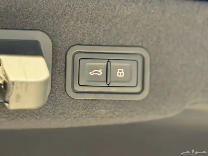 اودي A8 2016 (( بحالة ممتازة )) 34