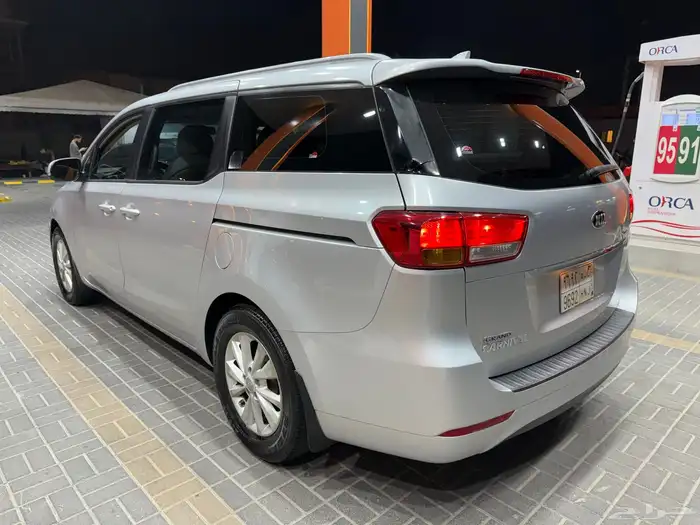 كيا كرنفال موديل 2016 ماشي 195 6