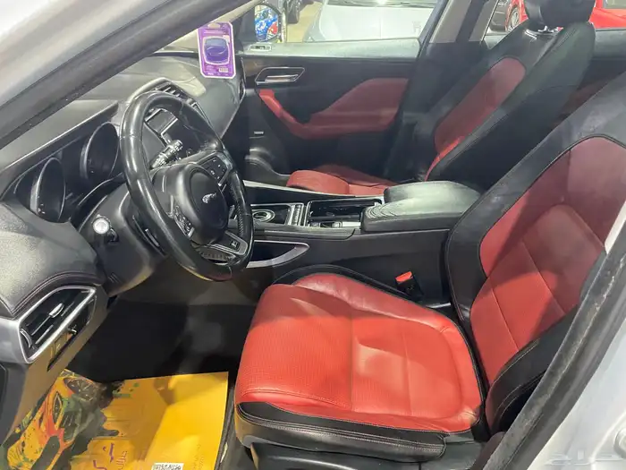 جاكوار F Pace R Sport ستة سلندر سوبر تشارج 27