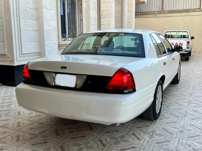 فورد فكتوريا 2006 فدرالي عداد 57 الف 4