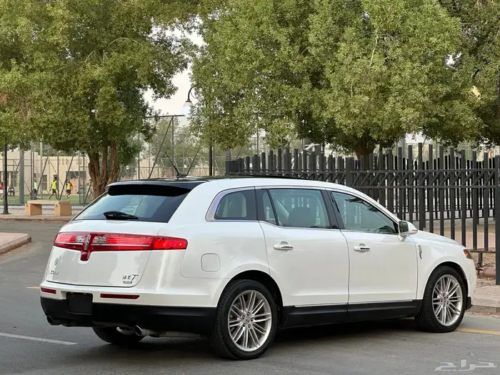 لينكون MKT موديل 2013 فل كامل 6