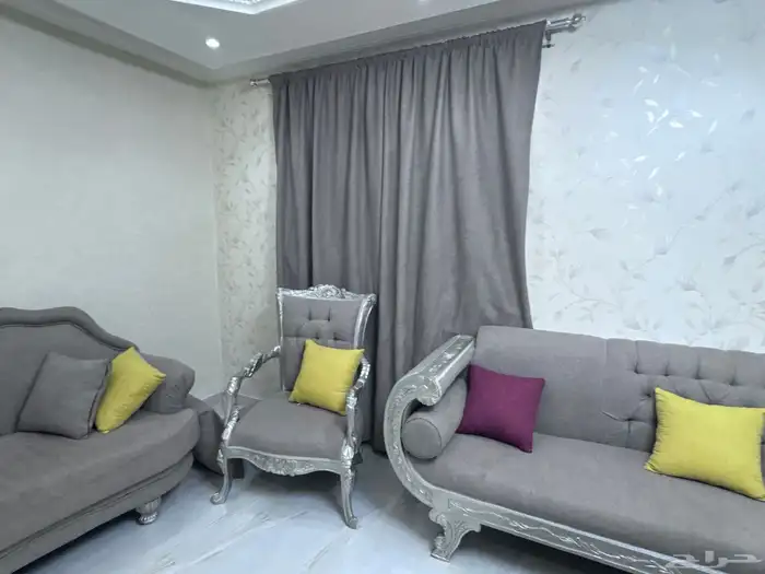 كنب مستعمل نظيف وستاير للبيع 5