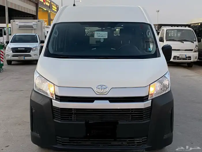 تويوتا باص 2024 ركاب بنزين عداد 4 الف فقط 2