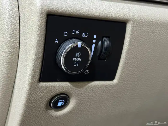 جراند شيروكي ليمتد 2014 (( بحالة ممتازة )) 13