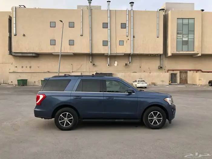 للبيع فورد اكسبيدشن موديل 2019م شاصي قصير XLT مالك أول 3