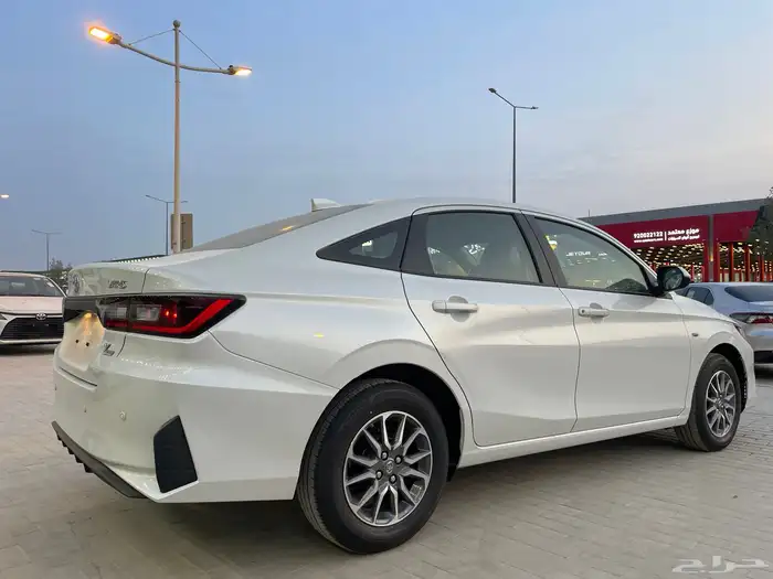 تويوتا يارس 2026واي بلس سعودي ( بنزين) 1.3L 3