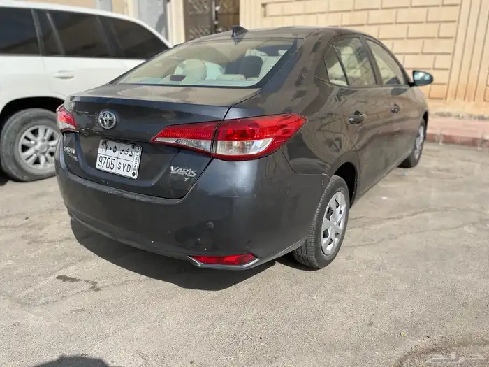 للبيع تويوتا يارس 2022 3