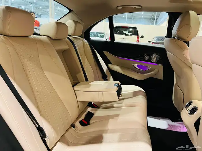مرسيدس E300 نظيف جدا 12