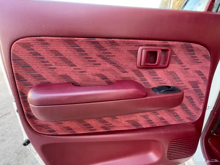 تويوتا - هايلوكس-2001-GLX-غمارتين- بنزين- قير عادي 14