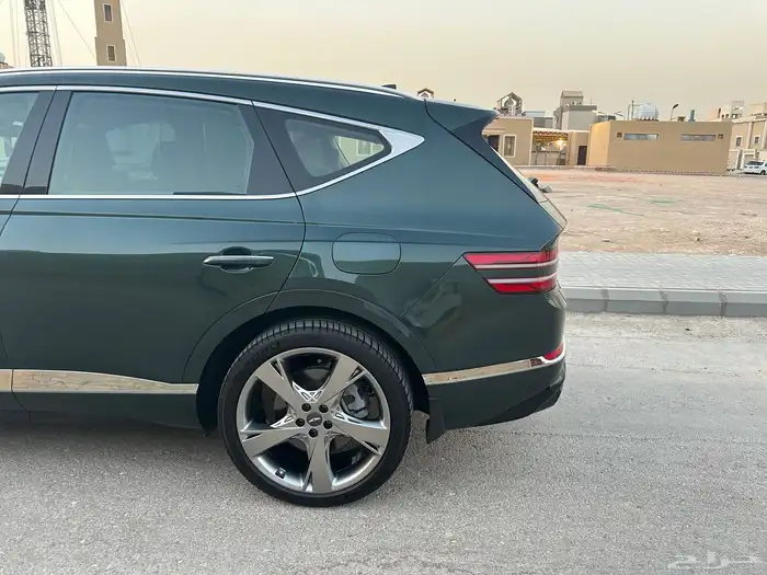 للبيع جينيسس GV80 شبه اصفار مخزن بحالة الوكالة 32